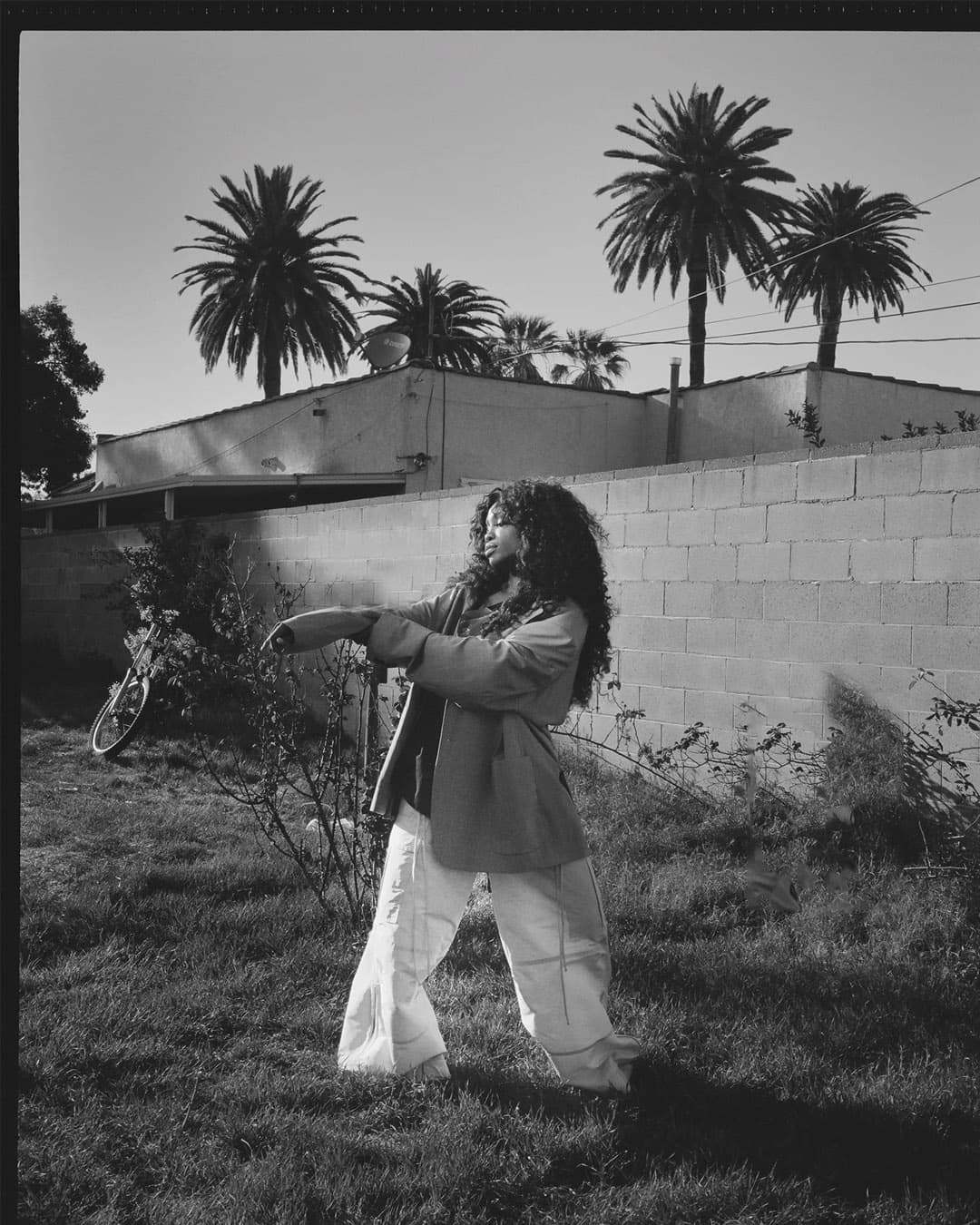 i-D Magazine No. 352 — SZA cover Summer 2018 - image 5